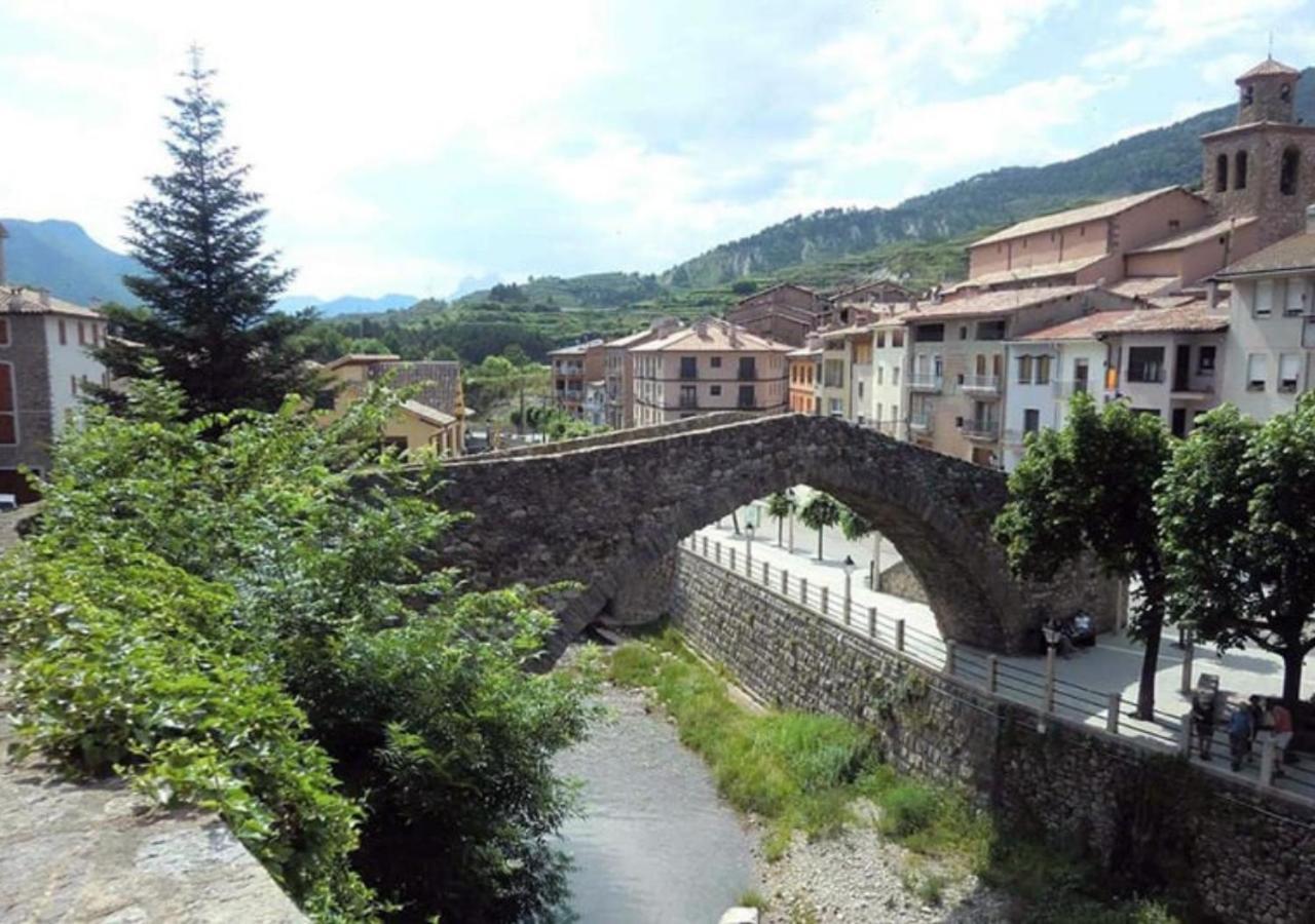 Apartamento Con Encanto En El Pirineo La Pobla de Lillet Exterior foto